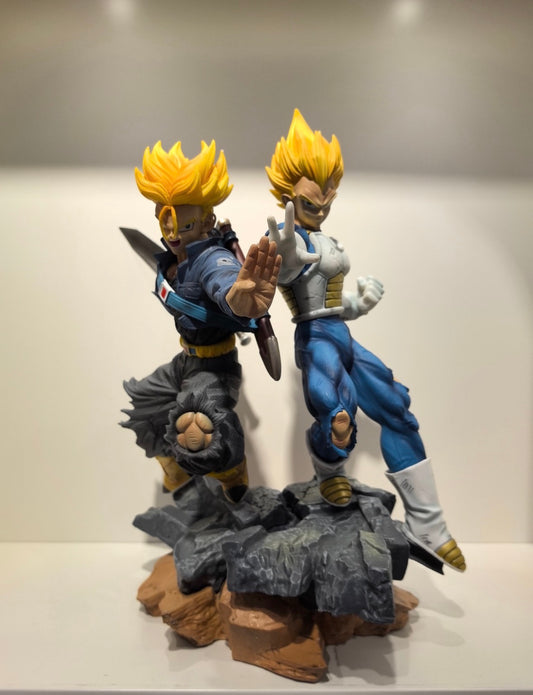 Duo Saiyan – Diorama Vegeta & Trunks en Pleine Bataille